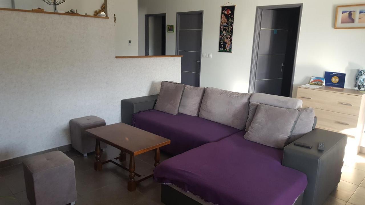 1 Chambre Privative Avec Bureau Et Cuisine Dans Maison 105 M2 Montfaucon Montfaucon  Eksteriør bilde