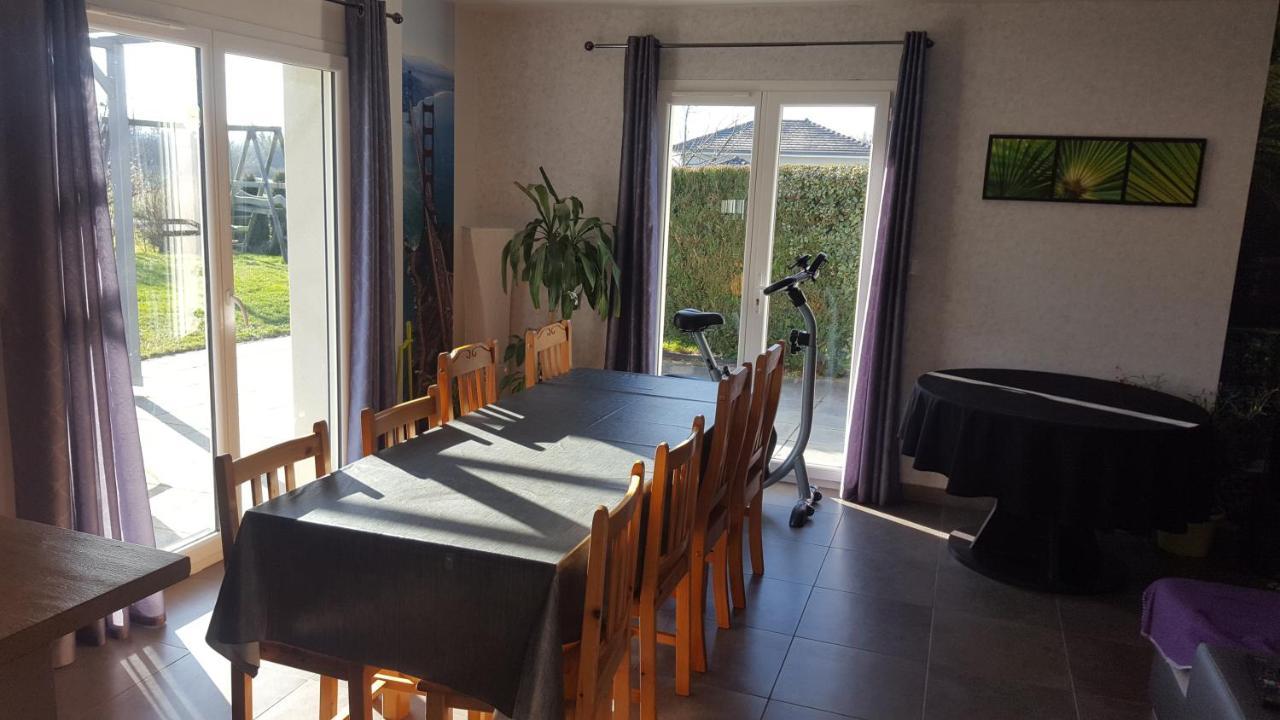 1 Chambre Privative Avec Bureau Et Cuisine Dans Maison 105 M2 Montfaucon Montfaucon  Eksteriør bilde
