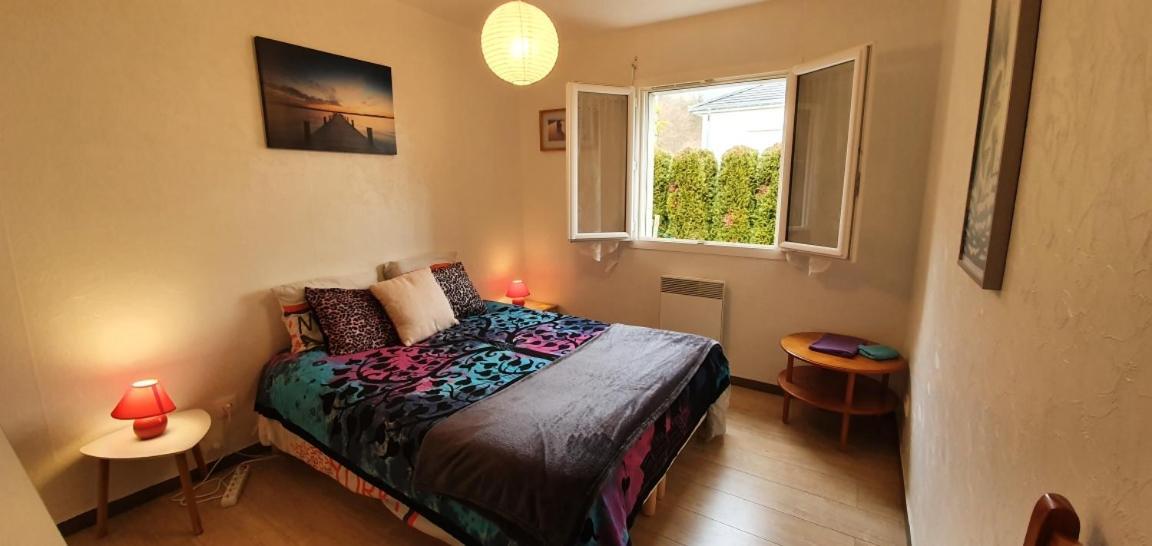 1 Chambre Privative Avec Bureau Et Cuisine Dans Maison 105 M2 Montfaucon Montfaucon  Eksteriør bilde