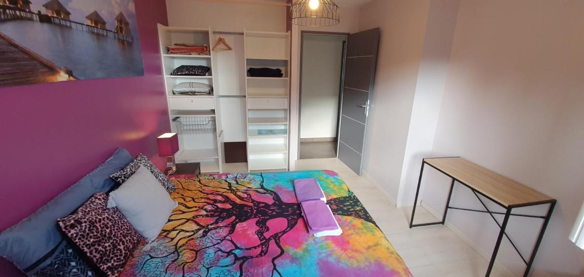 1 Chambre Privative Avec Bureau Et Cuisine Dans Maison 105 M2 Montfaucon Montfaucon  Eksteriør bilde
